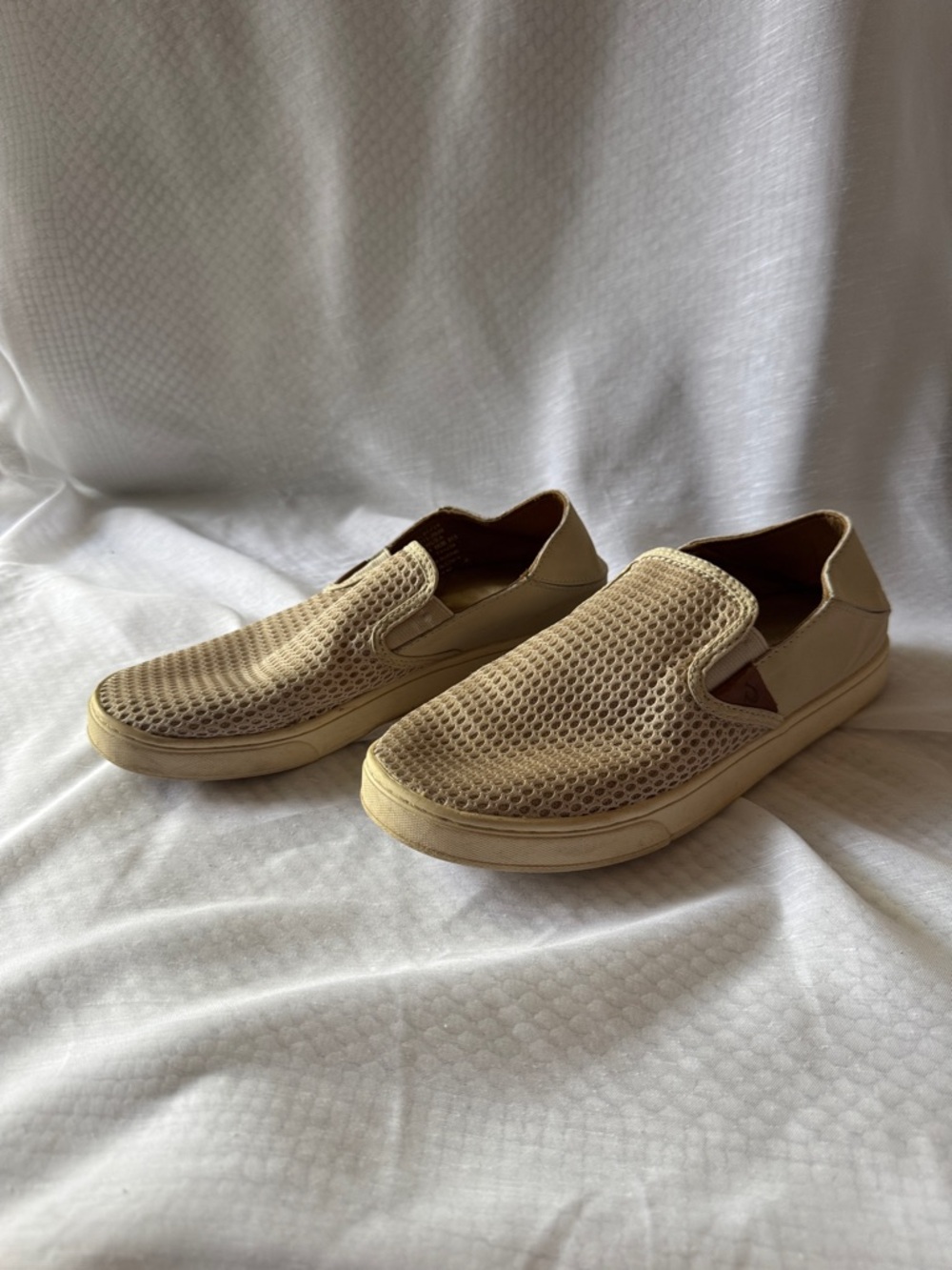 Olukai Pehuea Women’s  size 7.5